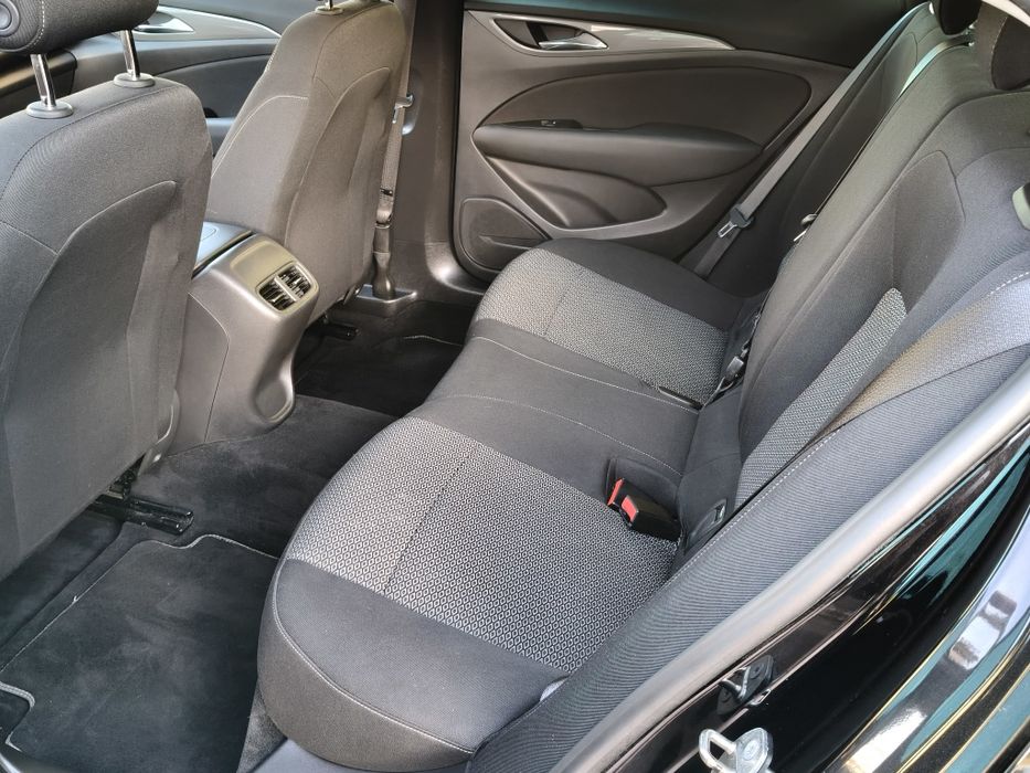 Opel Insignia 1.6 110cv Preto
