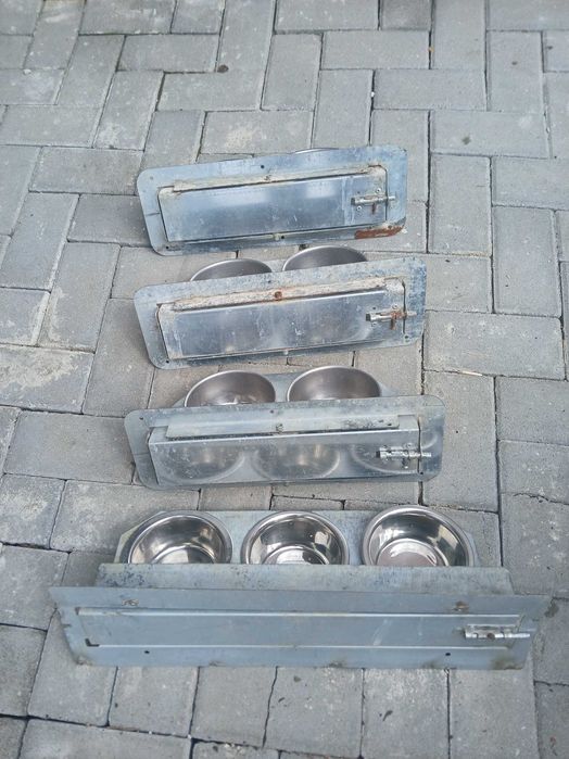 Comedouros rotativos para gaiola