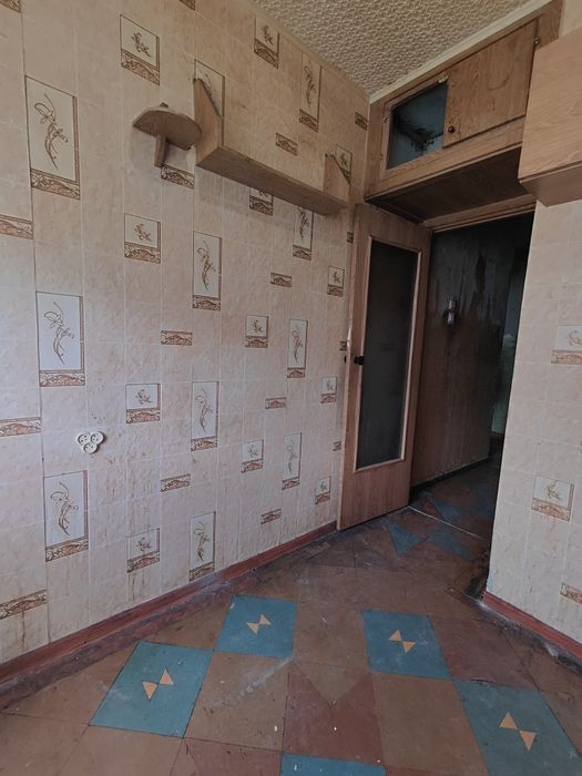 Продам 3 комнатная квартира Салтовка метро Студенческая Экв. 37000