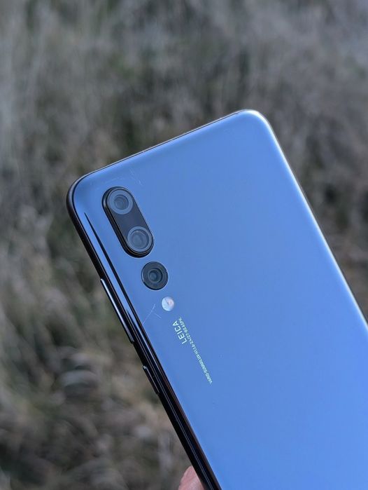 Huawei p20 pro (6/128 dual sim камерафон в отличном состоянии playmark