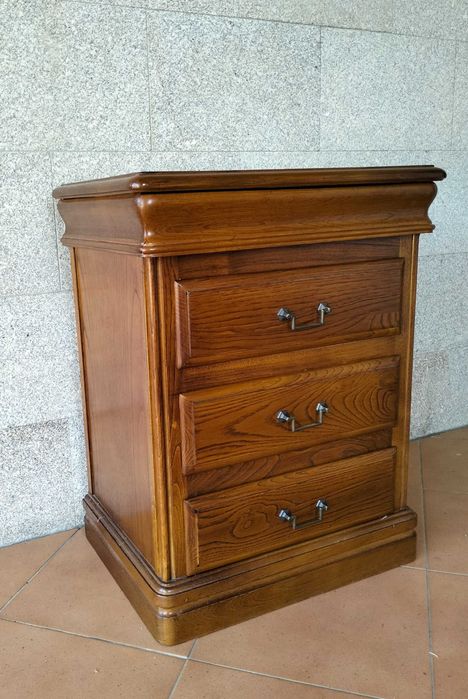 Mesa de cabeceira