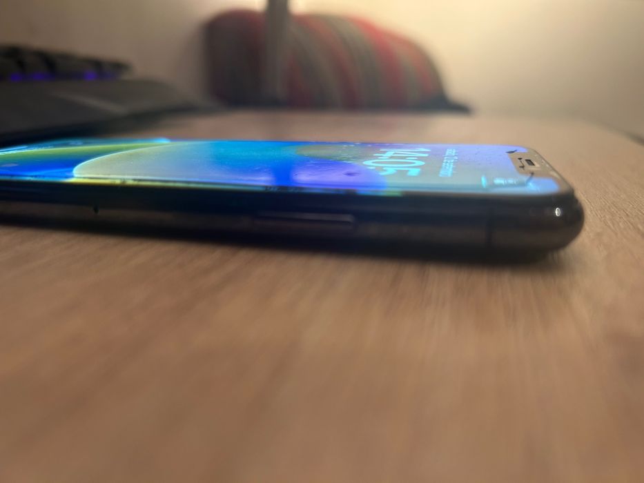iPhone X preto tampa traseira partida