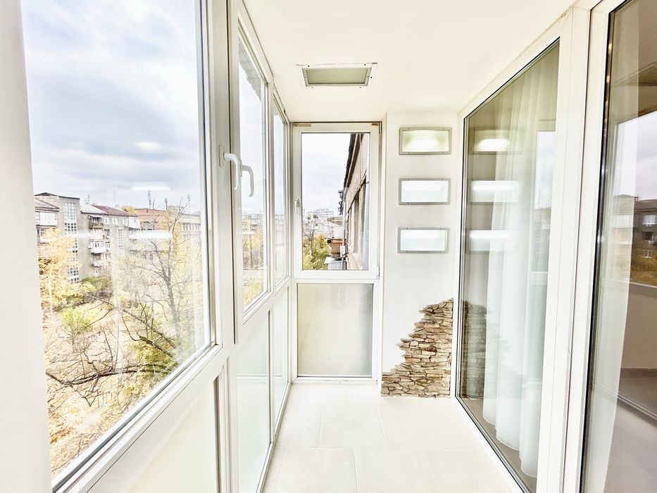 (11)Газ!!! Квартира подобово з Джакузі М.Наукова Госпіталь Культури 5