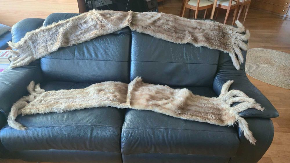 Estolas em pele em excelente estado