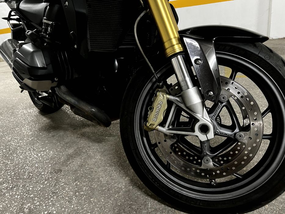BMW R1200R LC(2018) – O Puro Prazer do Motor Boxer com Quickshifter