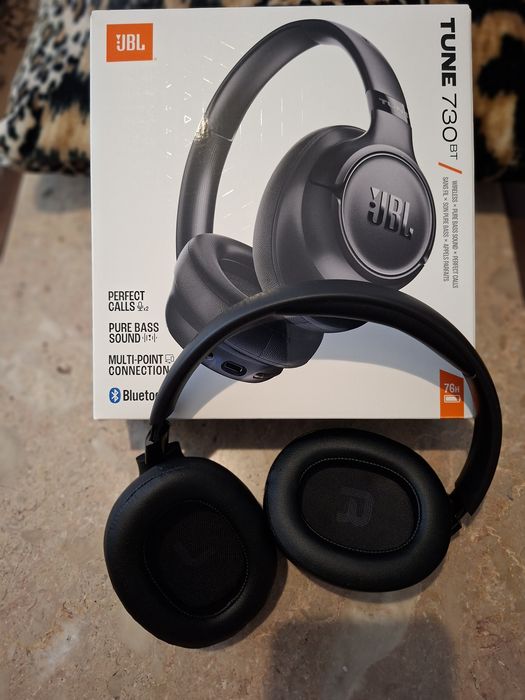 Headphones Bluetooth JBL Tune 730BT Pretos - Como Novos