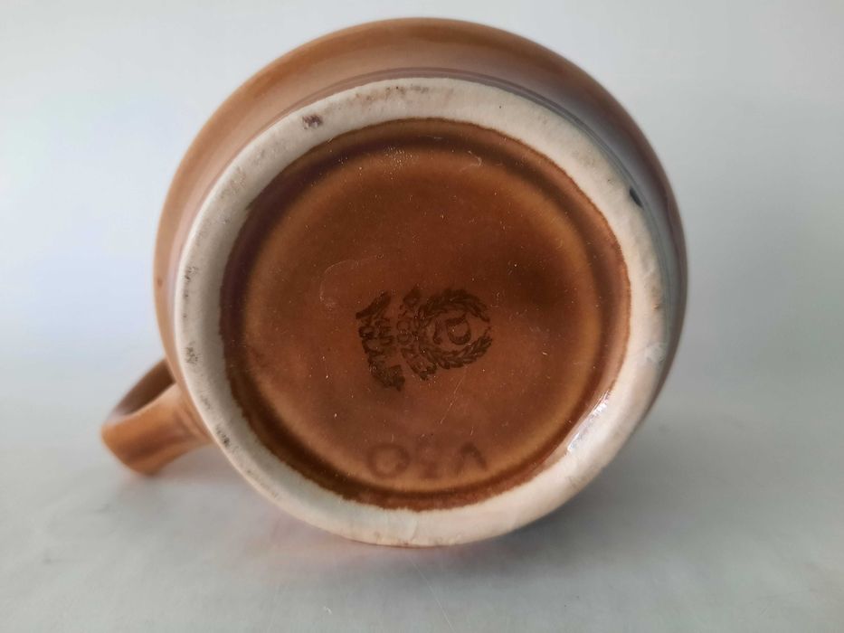 kubek z uchem- porcelit Chodzież- PRL