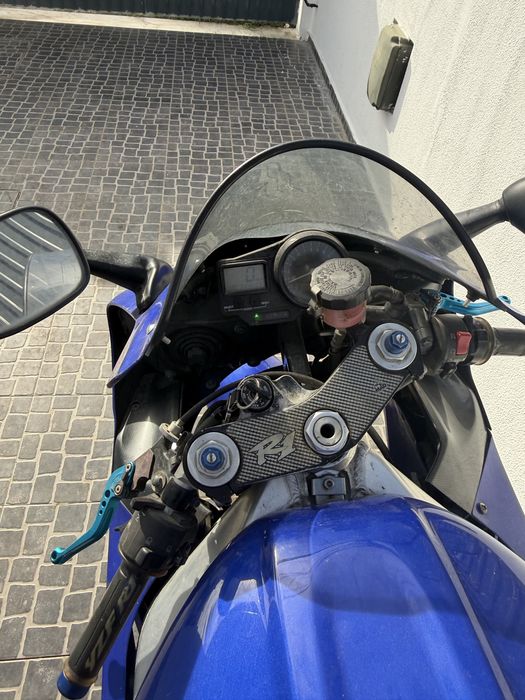 Yamaha r1 com carias doisas substituidas a menos de 100km