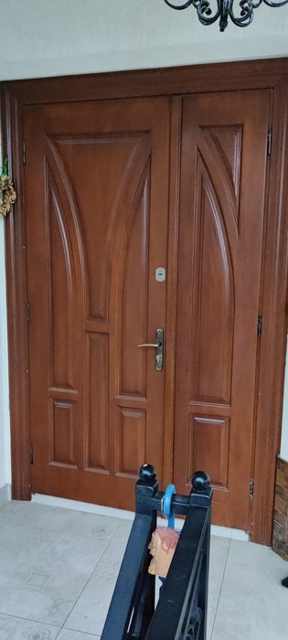 Двері вхідні дерев'яні 2.20на1.30