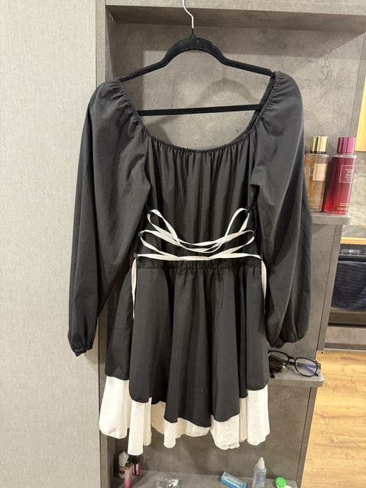 Продам чорну сукню