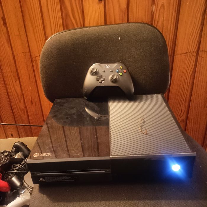 Xbox One + comando
