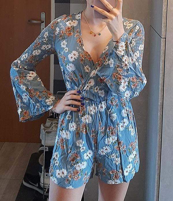 Piękny letni kombinezon