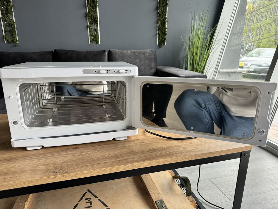 Розігрівач рушників з уф стерилізатором