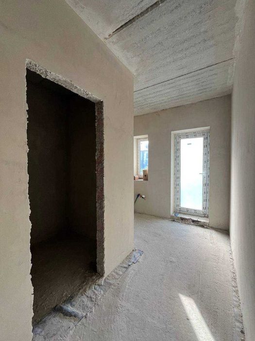 Продам  таунхаус у Крихівцях, готовий до ремонту