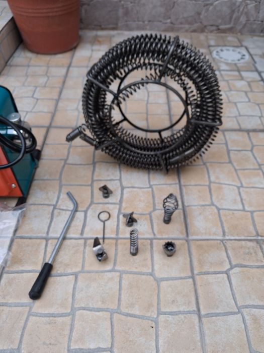 Maquina de limpeza e drenagem