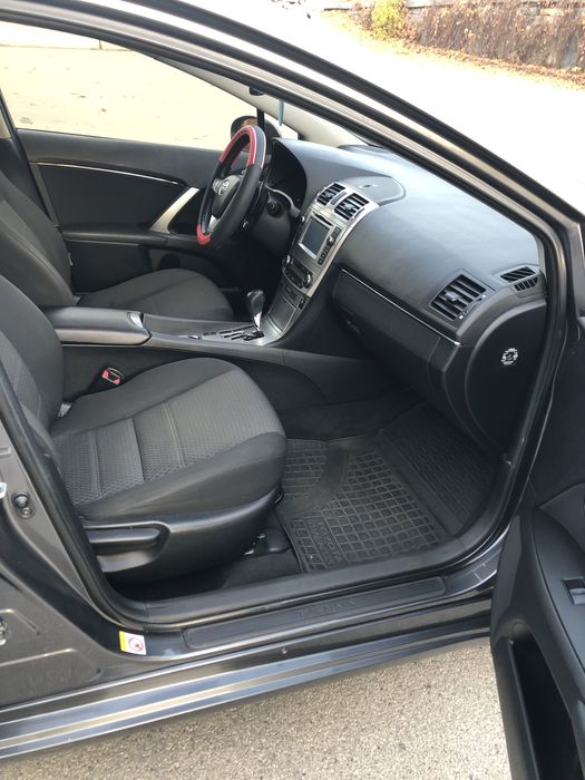 Toyota Avensis 15г