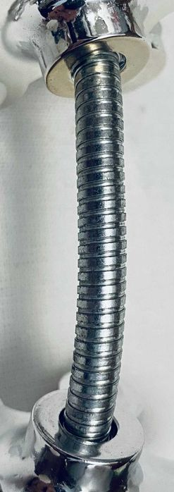 Подставка держатель для телефона на силиконовой липучке в автомобиль