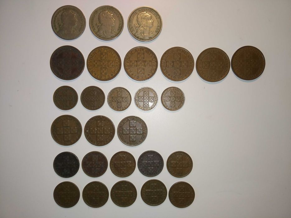 41 moedas portuguesas antigas (1929 a 1989) em 2 lotes