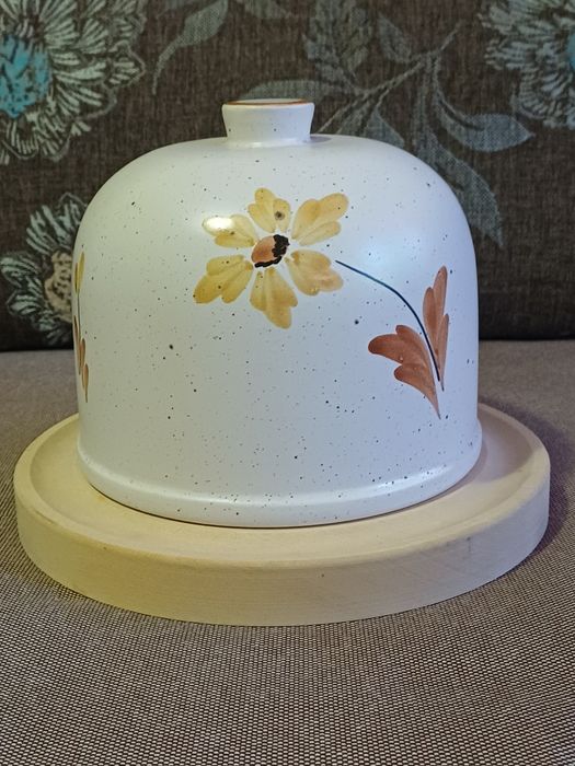 Жироль пристрій для нарізання сиру