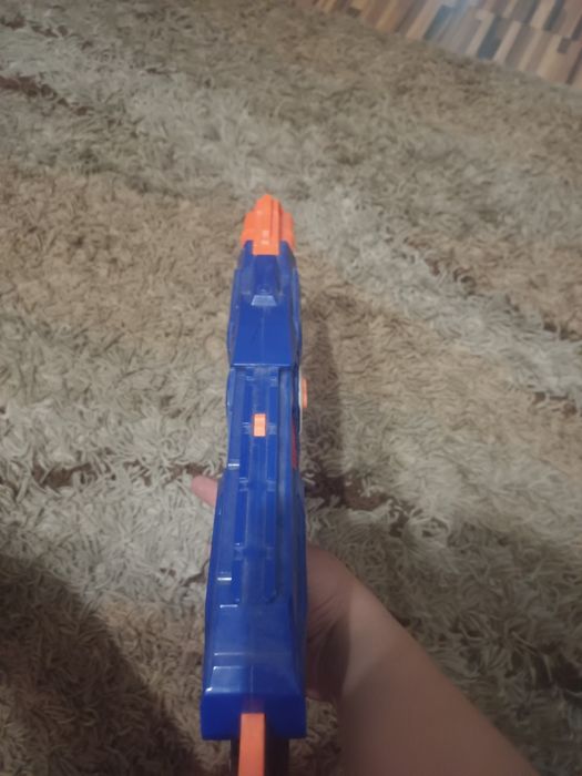 Sprzedam nerf oual-strake
