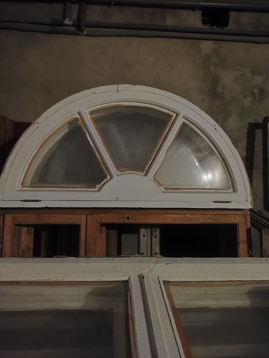 Продам дерев'яні вікна б/у.