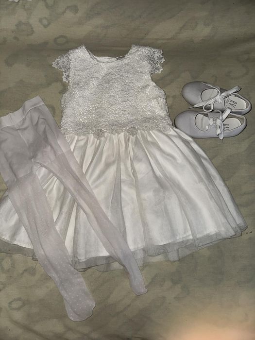 нарядное платье, туфли, колготки. 2-3 года, 24-36 мес