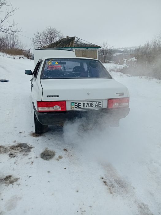 Продам машину 21099