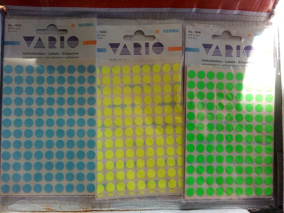 Etiquetas adesivas redondas de 8 e 13 mm