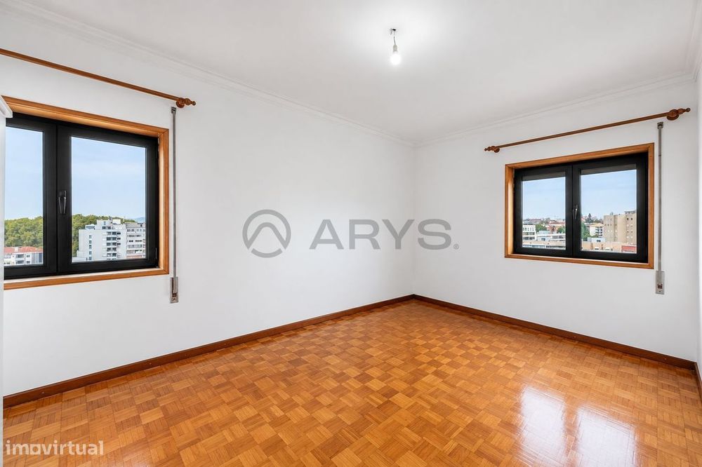 Excelente T3 No Centro De Braga | Rua Carlos Teixeira