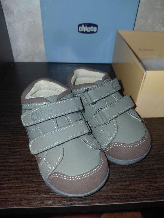 Дитячі кросівки Chicco 19розмір Нові
