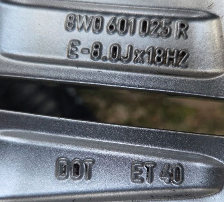 Felgi Oryginał Audi A4 A5 A6  8Jx18 ET40 5x112 8W0