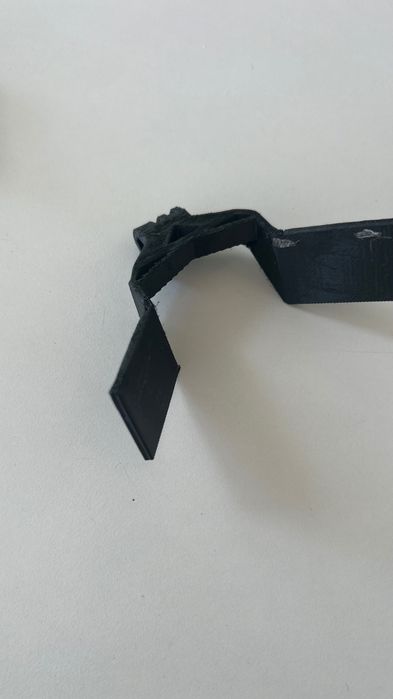 Suporte de capacete GoPro.