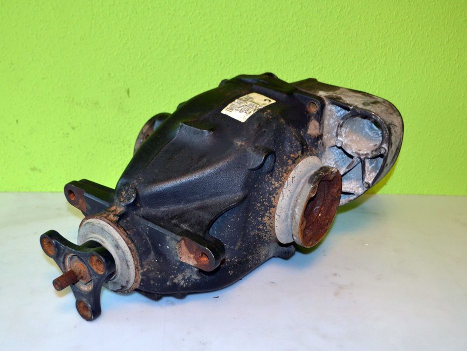 Dyferencjał Dyfer Tył  BMW 320D E90       7524305       7518403-02       7518403       PRZEŁOŻENIE: 2.47