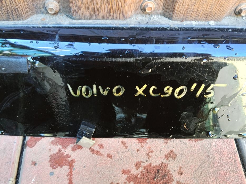 Дефлектор капота Volvo CX 90