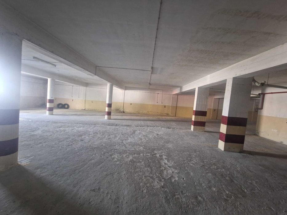Lugar de garagem nas Antas - Praça Afonso Pinto de Magalhães
