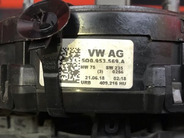 Comandos do volante VOLKSWAGEN Crafter (SY_)