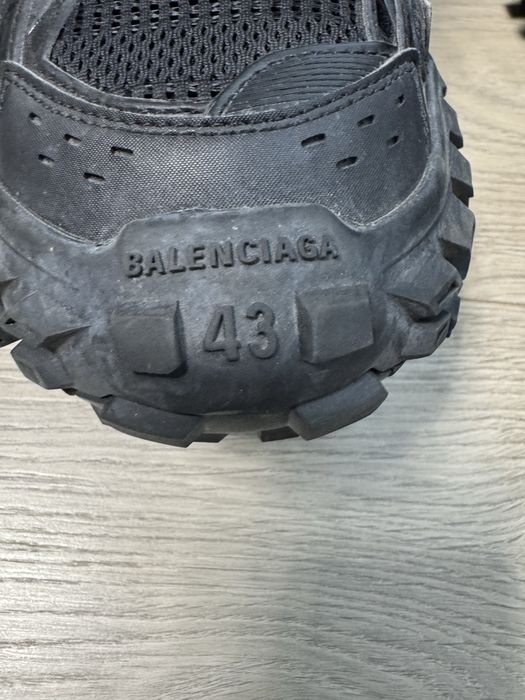 Кросівки чоловічі