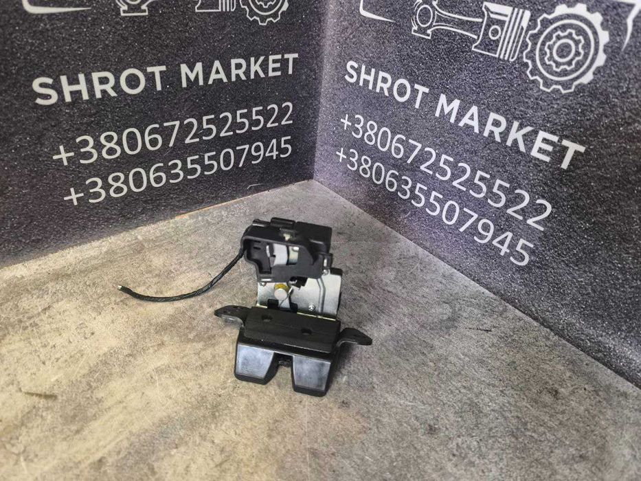 Замок кришки багажника ляди Kia Spotrage SL 2010-2015  81230-3w000