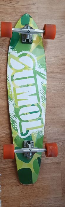 Longboard streetsurfing