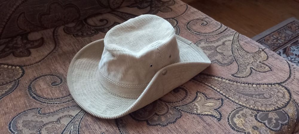 Капелюх вельветовий 56 р