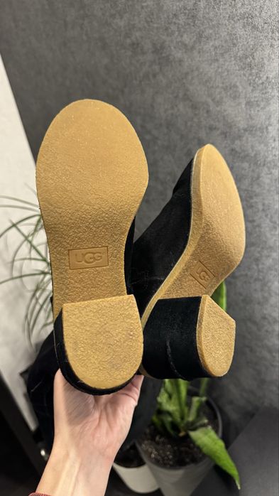 Зимові сапоги черевики UGG 39 (25-25.5 см) оригінал! Нові натуральні