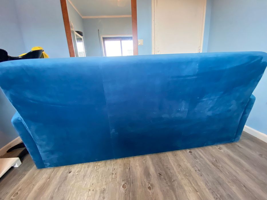 Sofá , semi novo, 3 lugares ,para sala de estar ou sala de espera