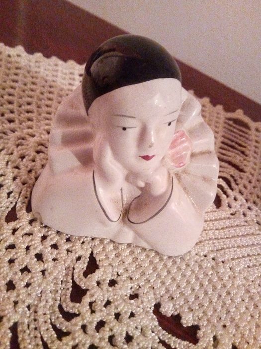 Pierrot estatuetas da sorte