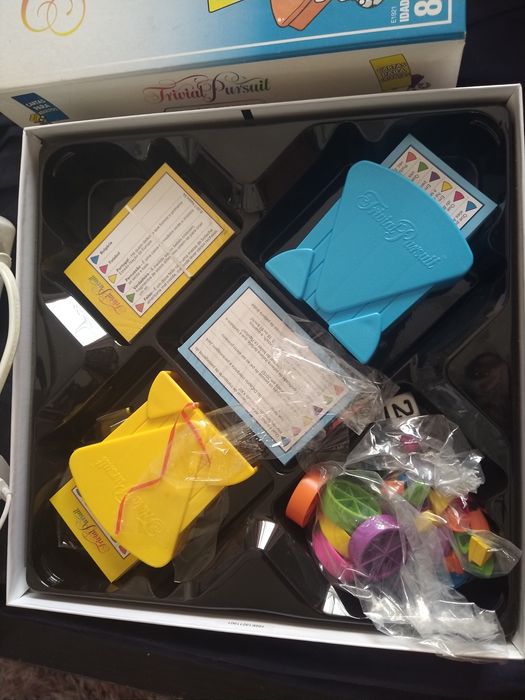 Jogo de Mesa Trivial Pursuit Edição Família