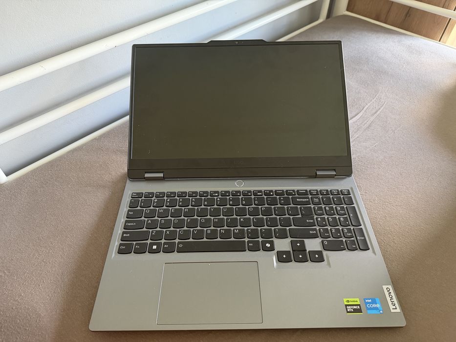 lenovo loq 15iax9