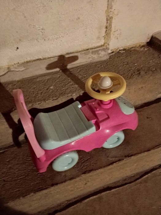 Oddam autko jeździk za darmo