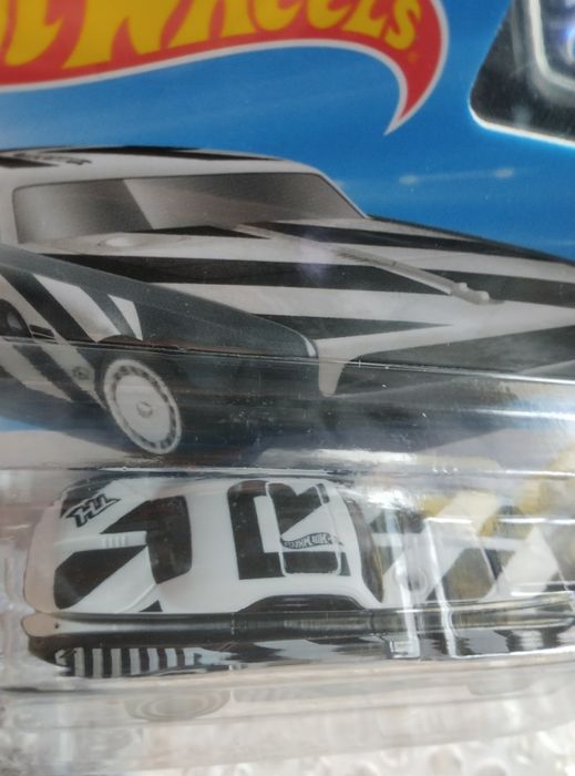 Cała seria Hot Wheels Art Cars + STH