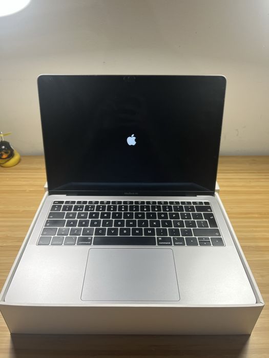 Macbook Air 13 2019