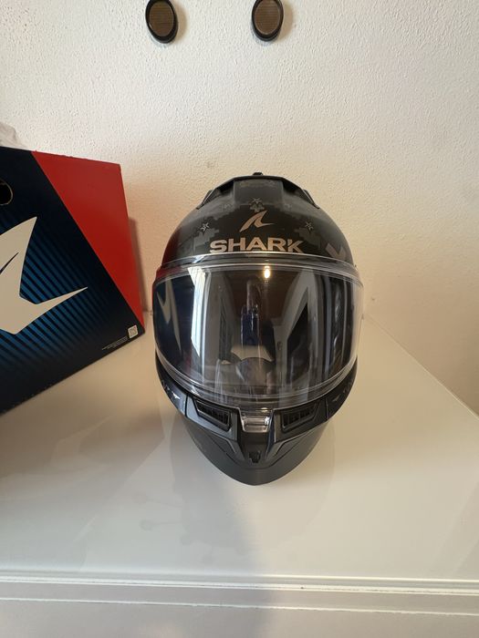 Capacete SHARK com Leds