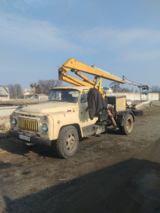 Зрізання дерев будь якої складності.